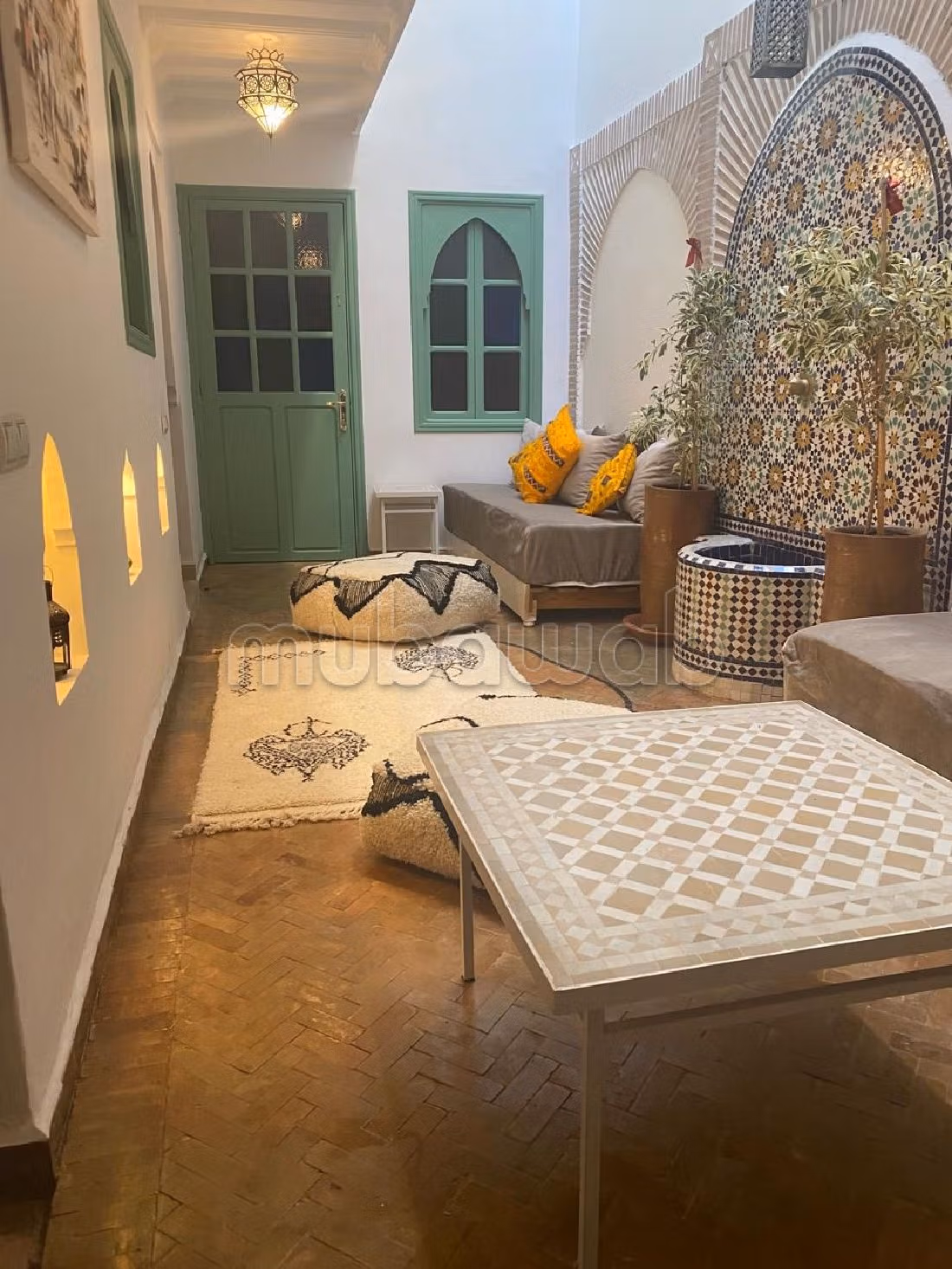 Très beau riad à vendre à Kennaria. Superficie 250 m². Antenne parabolique et Porte blindée