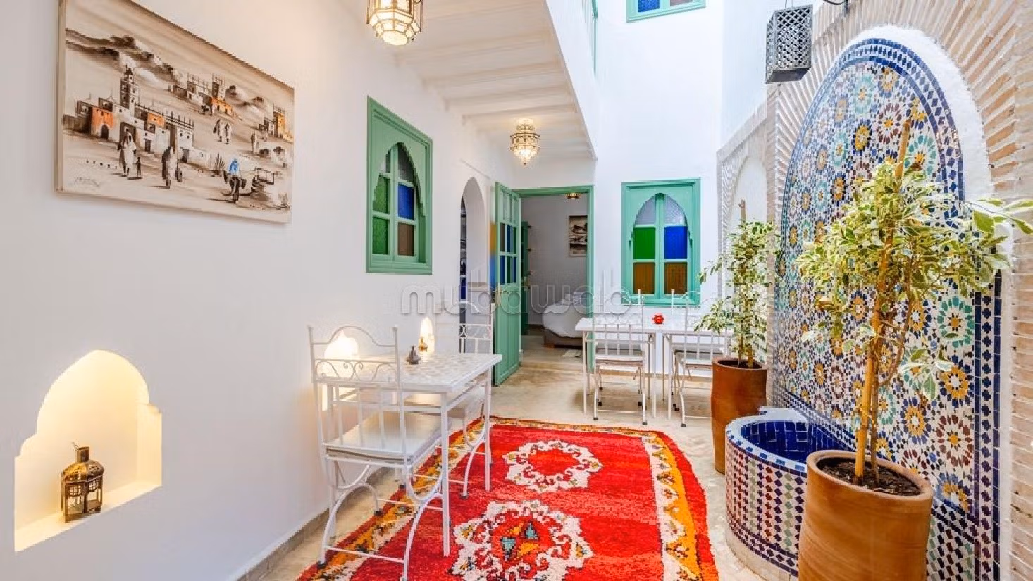 Très beau riad à vendre à Kennaria. Superficie 250 m². Antenne parabolique et Porte blindée
