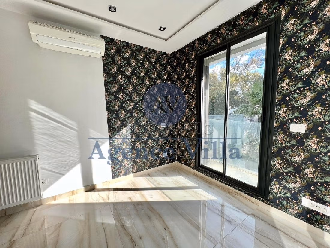 Straordinaria casa di lusso in affitto a La Marsa. 5 ampi locali. Ammobiliato