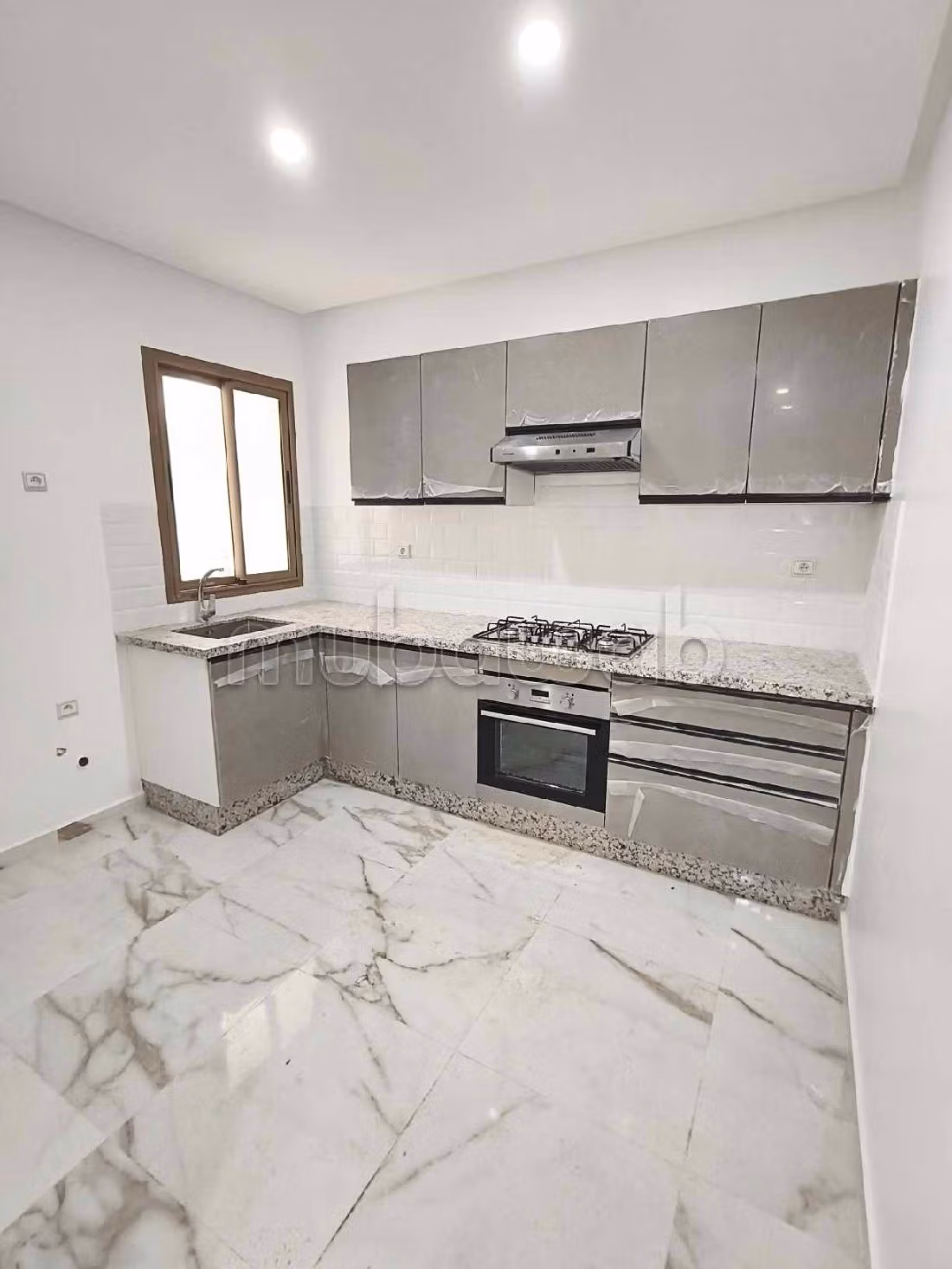 Beautiful apartment for sale in Wifak. Area 100 m². Stove. 