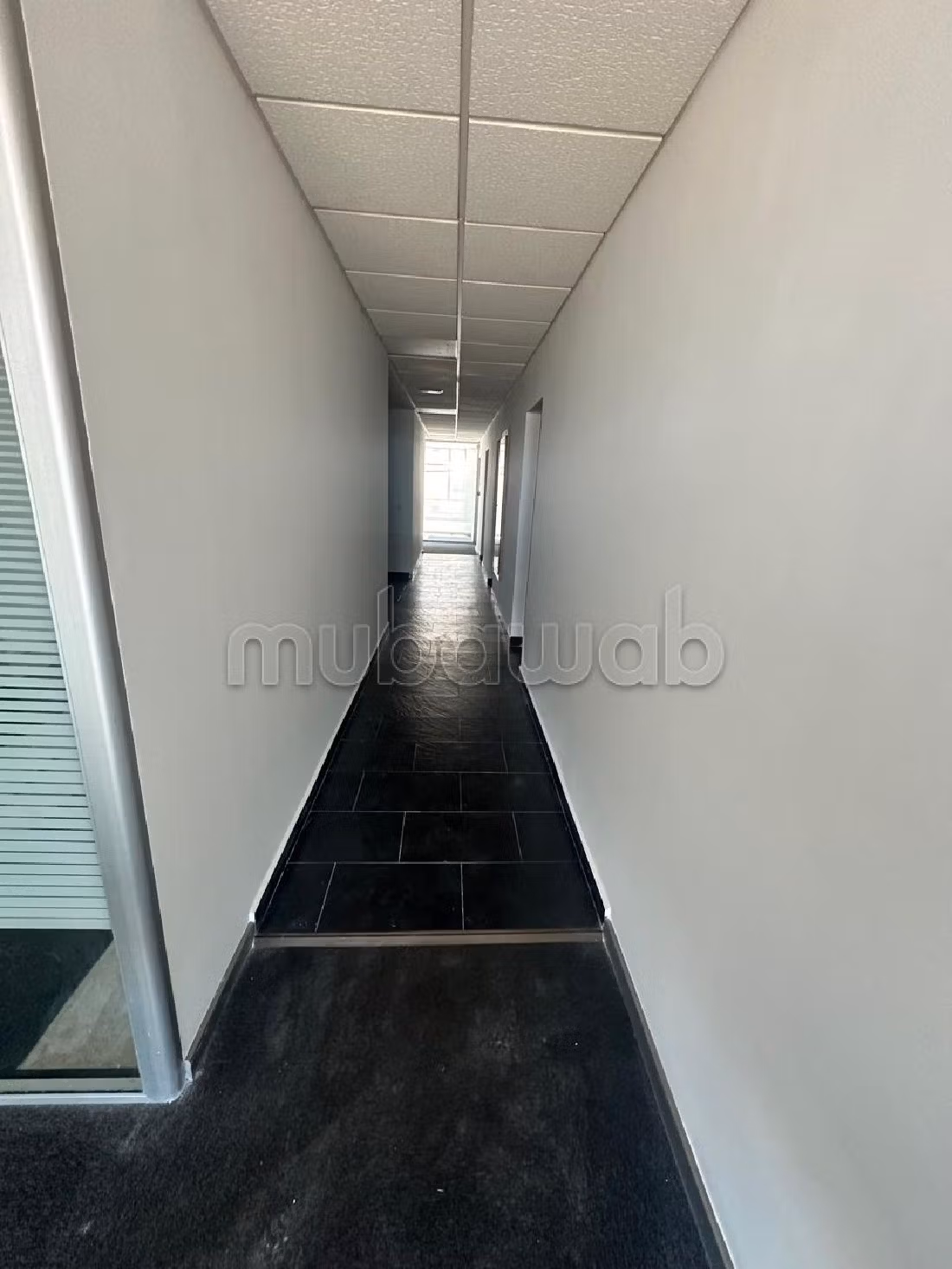 Offices for rent in Sidi Maarouf. Area 459 m². Residence with caretaker, general air conditioning