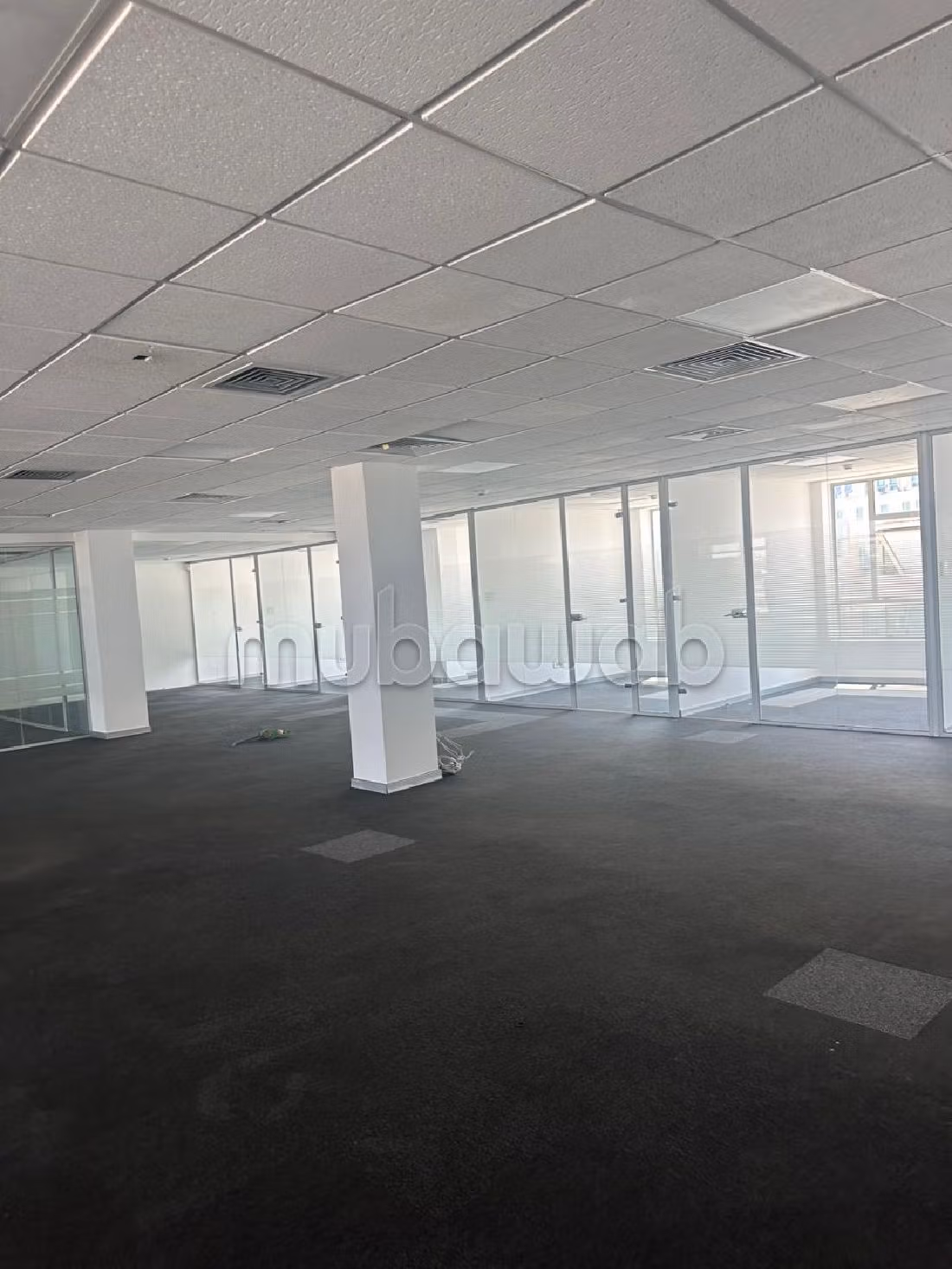 Offices for rent in Sidi Maarouf. Area 459 m². Residence with caretaker, general air conditioning
