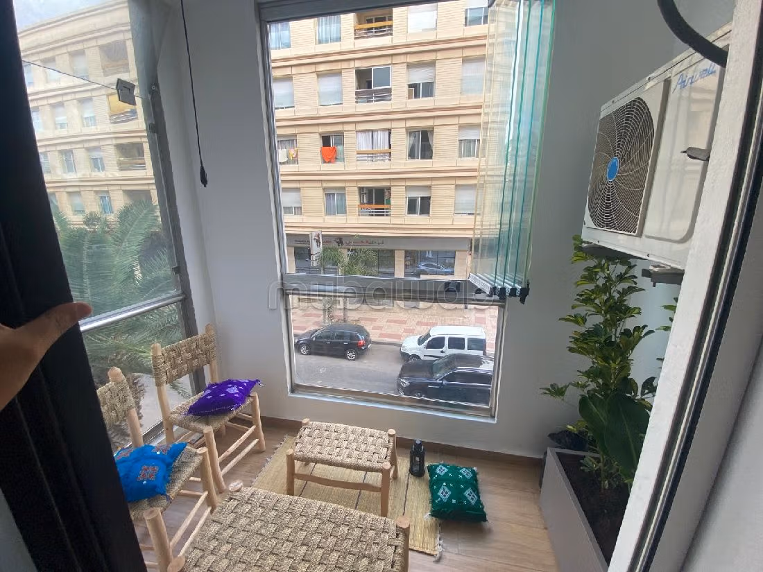 Apartment for rent in Quartier du Parc. 2 beautiful rooms. Ample storage space