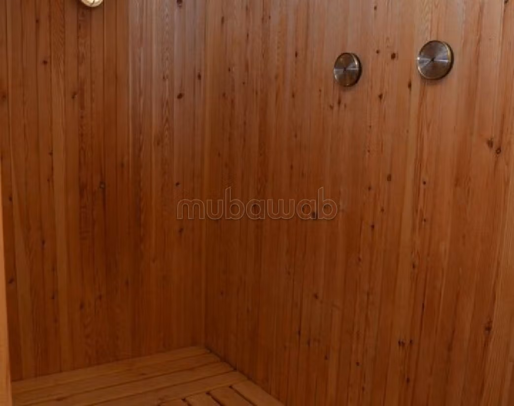 فيلا فخمة للايجار بطنجة. 3 غرف جميلة. المرآب والشرفة