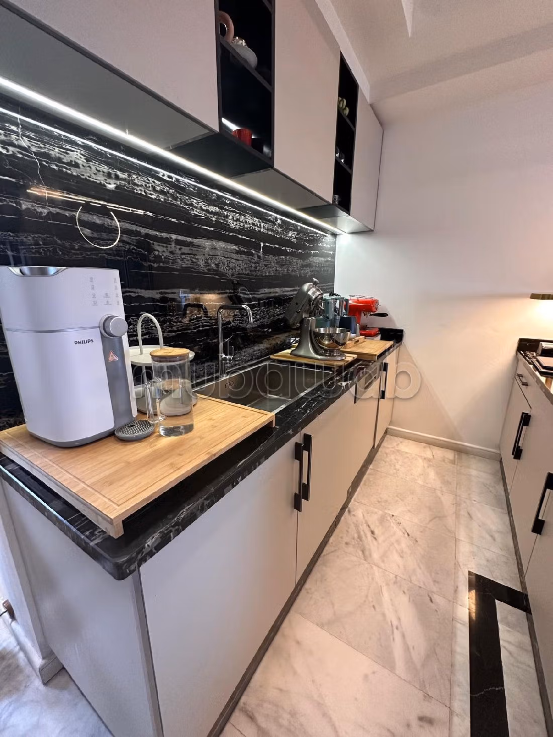 بيع عقار بوسط المدينة. المساحة الكلية 180 م². 