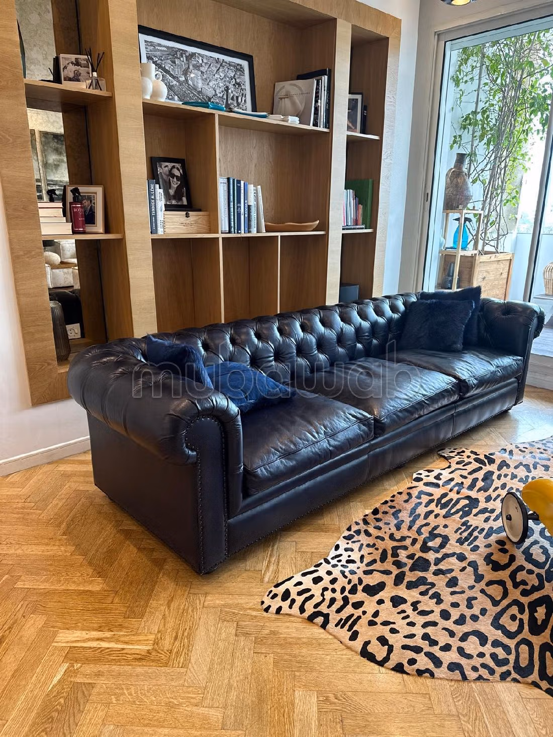 بيع عقار بوسط المدينة. المساحة الكلية 180 م². 