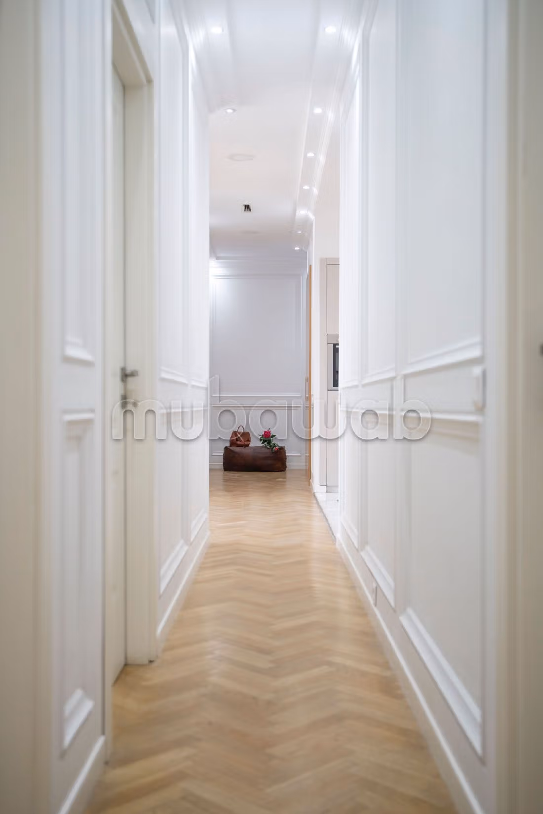 Apartment to purchase in Mers Sultan. 3 rooms. With garage and lift. 