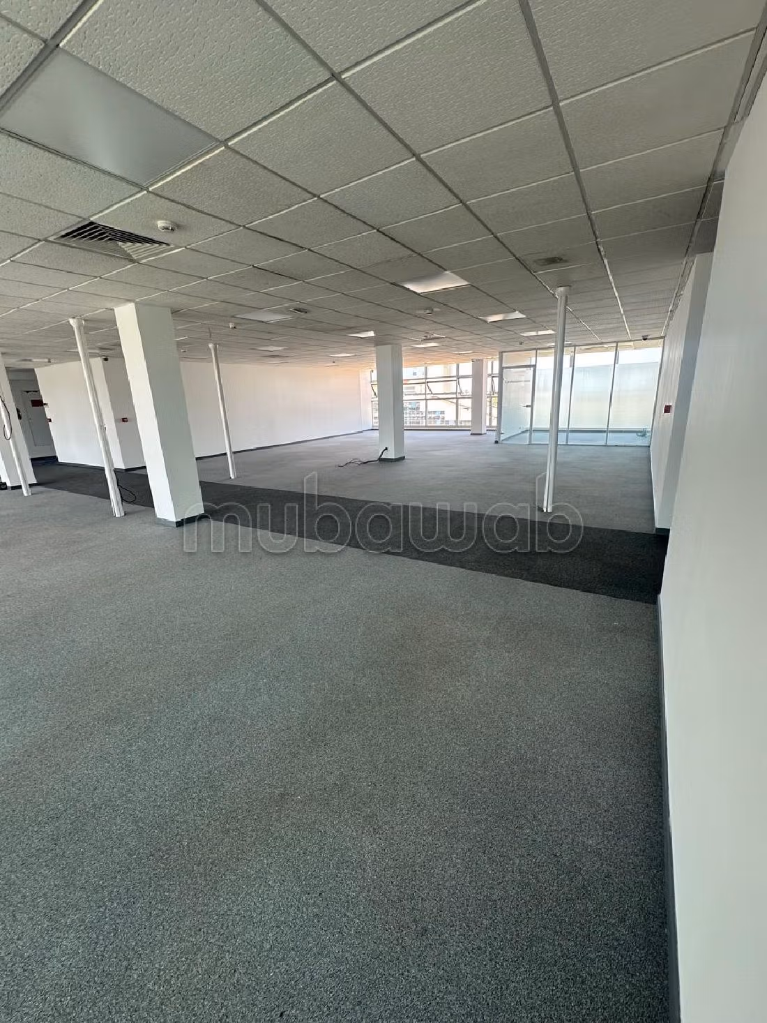 Offices for rent in Sidi Maârouf. Small area 900 m². Double glazed window, Central air conditioning