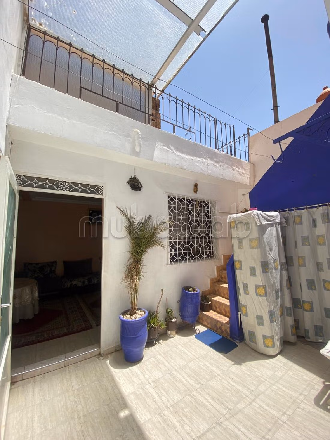 Appartamento in vendita a Hay Al Bahja. 5 locali spaziosi. Garage e terrazzo