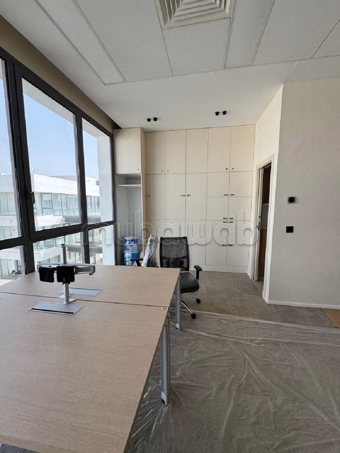 Oficinas en alquiler en Sidi Maarouf. Area 108 m². Servicio de conserjería, aire condicionado. 