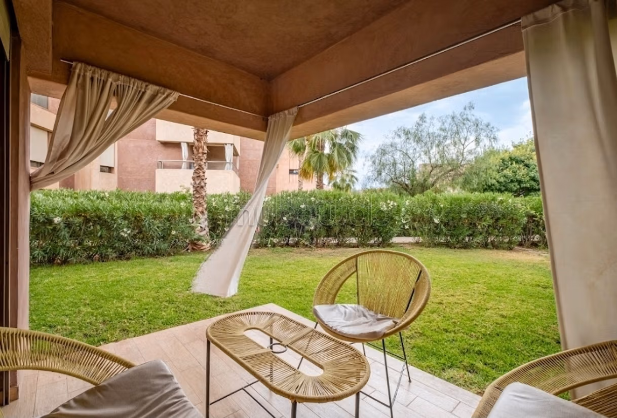 Un beau Rez de jardin meublé prestigia golf city