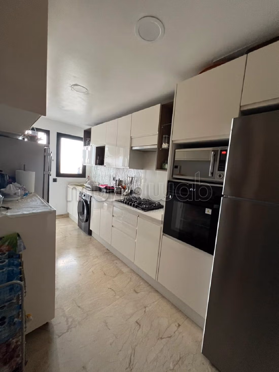 Koopappartementen in Ain Chock. 1 Ruimte. Parkeergelegenheid en lift. 