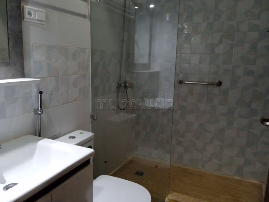 Vendita di uno splendido appartamento a Centre. 3 belle camere da letto. Garage e ascensore. 