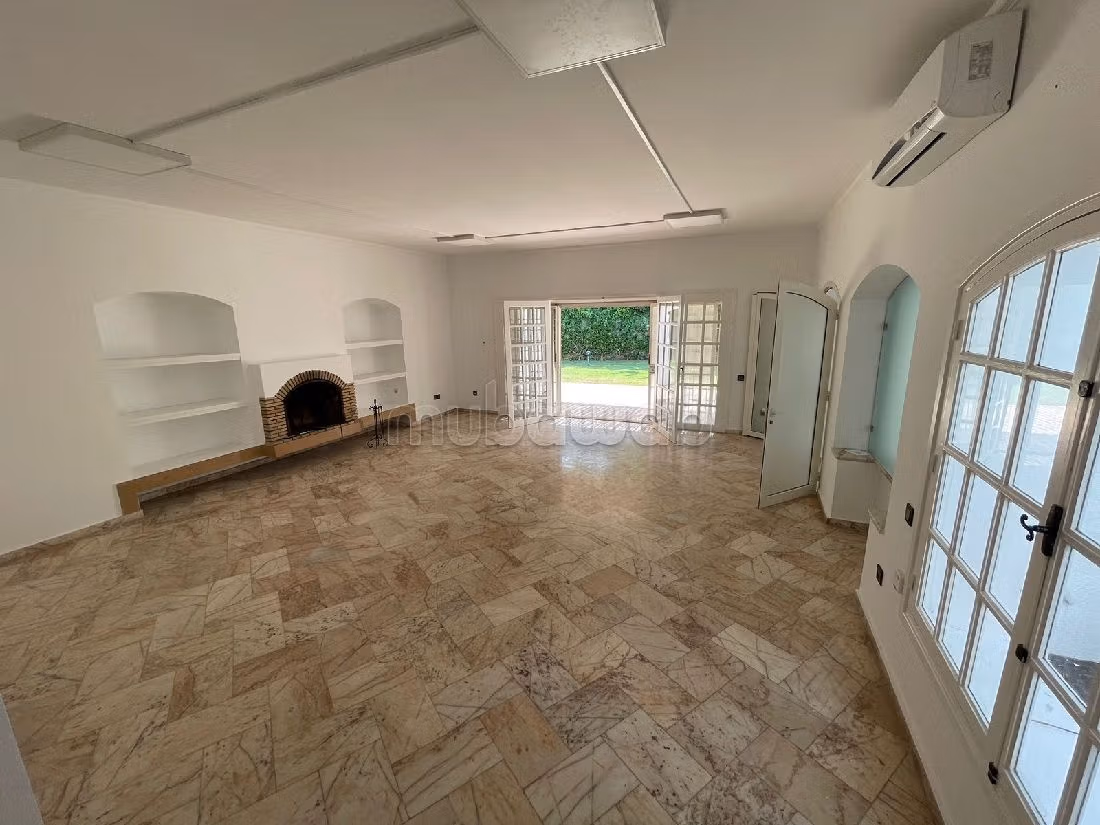 Location villa de luxe à Souissi