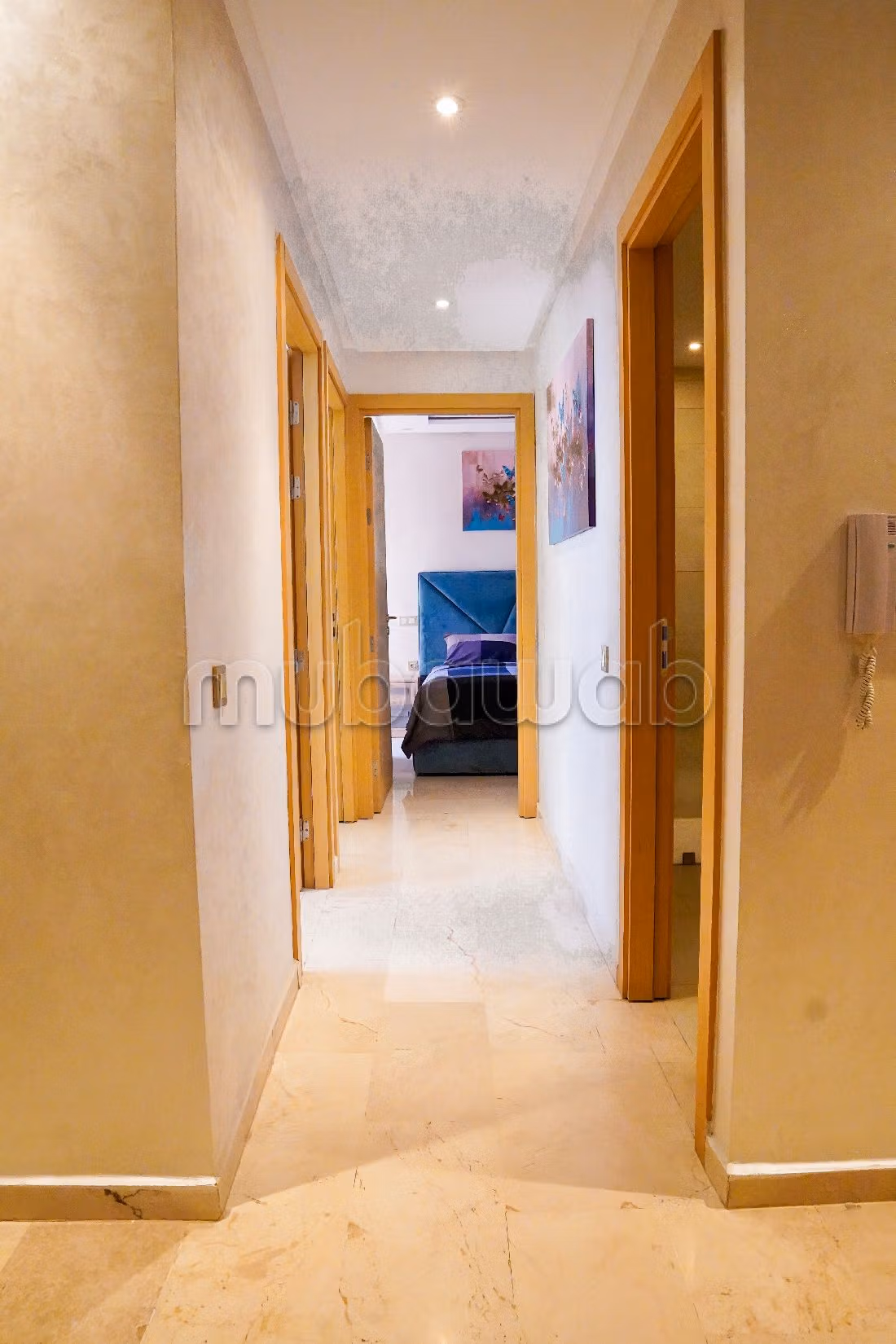Pisos en alquiler en Guéliz. 3 habitaciones confortables. Servicio de conserjería, aire condicionado