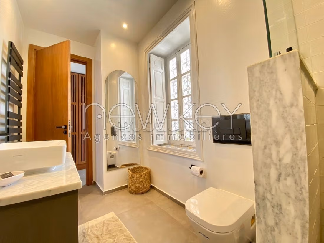 Bellissimo appartamento in affitto a La Marsa. Superficie di 70 m². Arredato