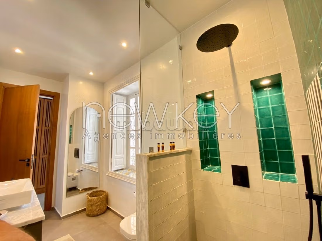 Bellissimo appartamento in affitto a La Marsa. Superficie di 70 m². Arredato
