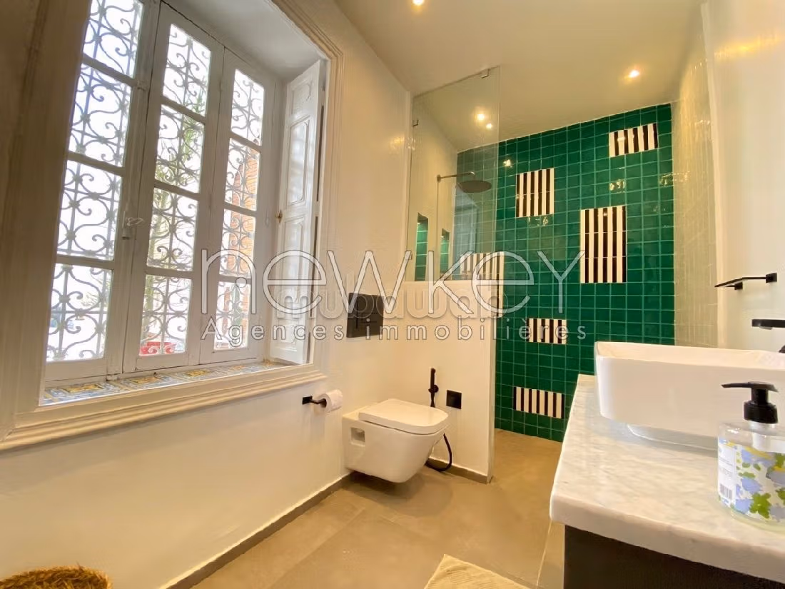 Bellissimo appartamento in affitto a La Marsa. Superficie di 70 m². Arredato