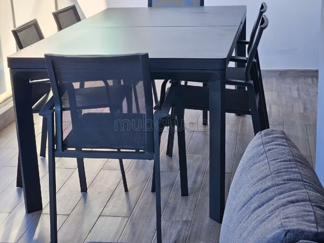 Splendido appartamento in affitto. Superficie totale 114 m². ammobiliato. 