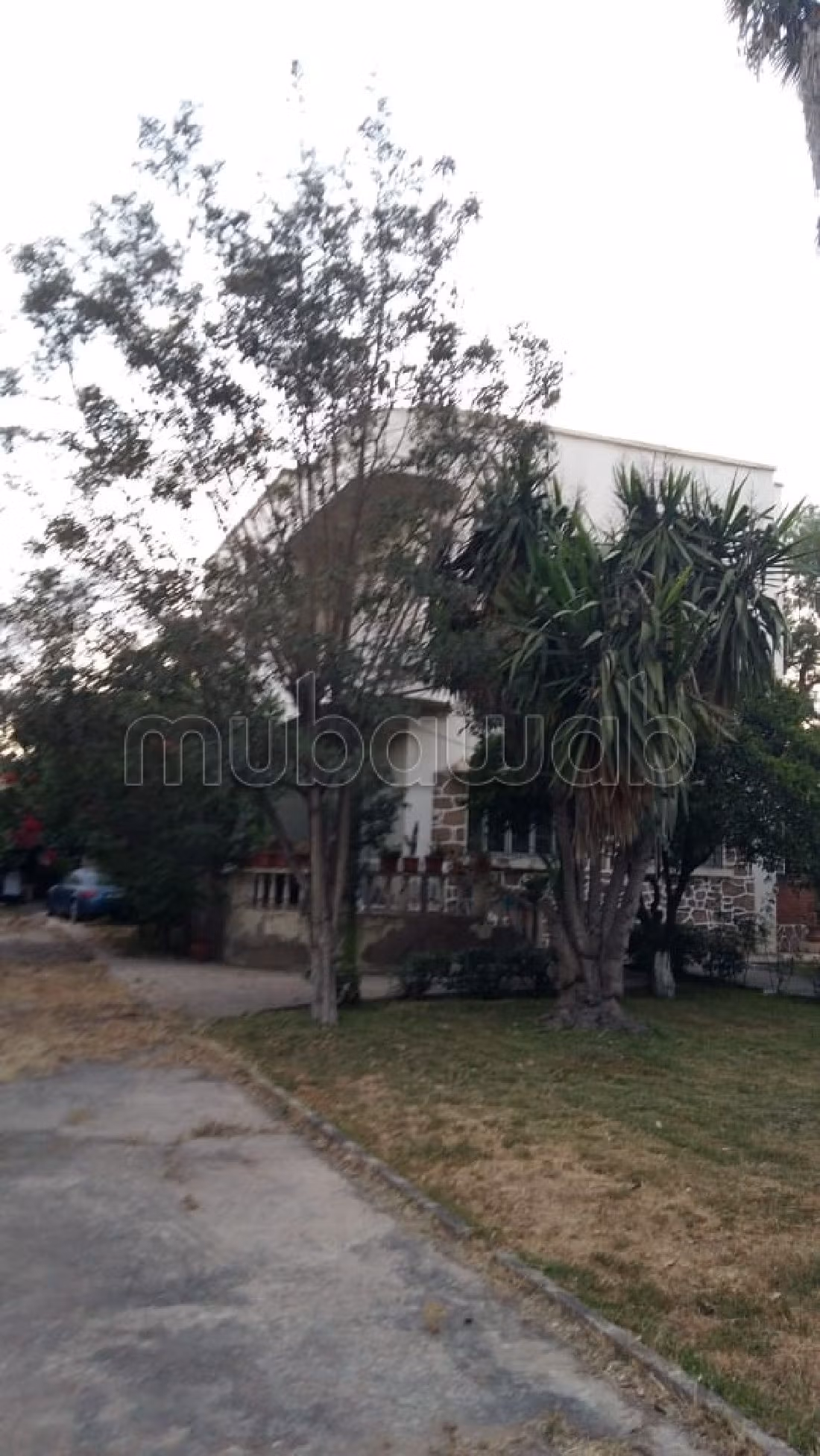 Villa à vendre de 1363m à Lekrimat,
Casablanca