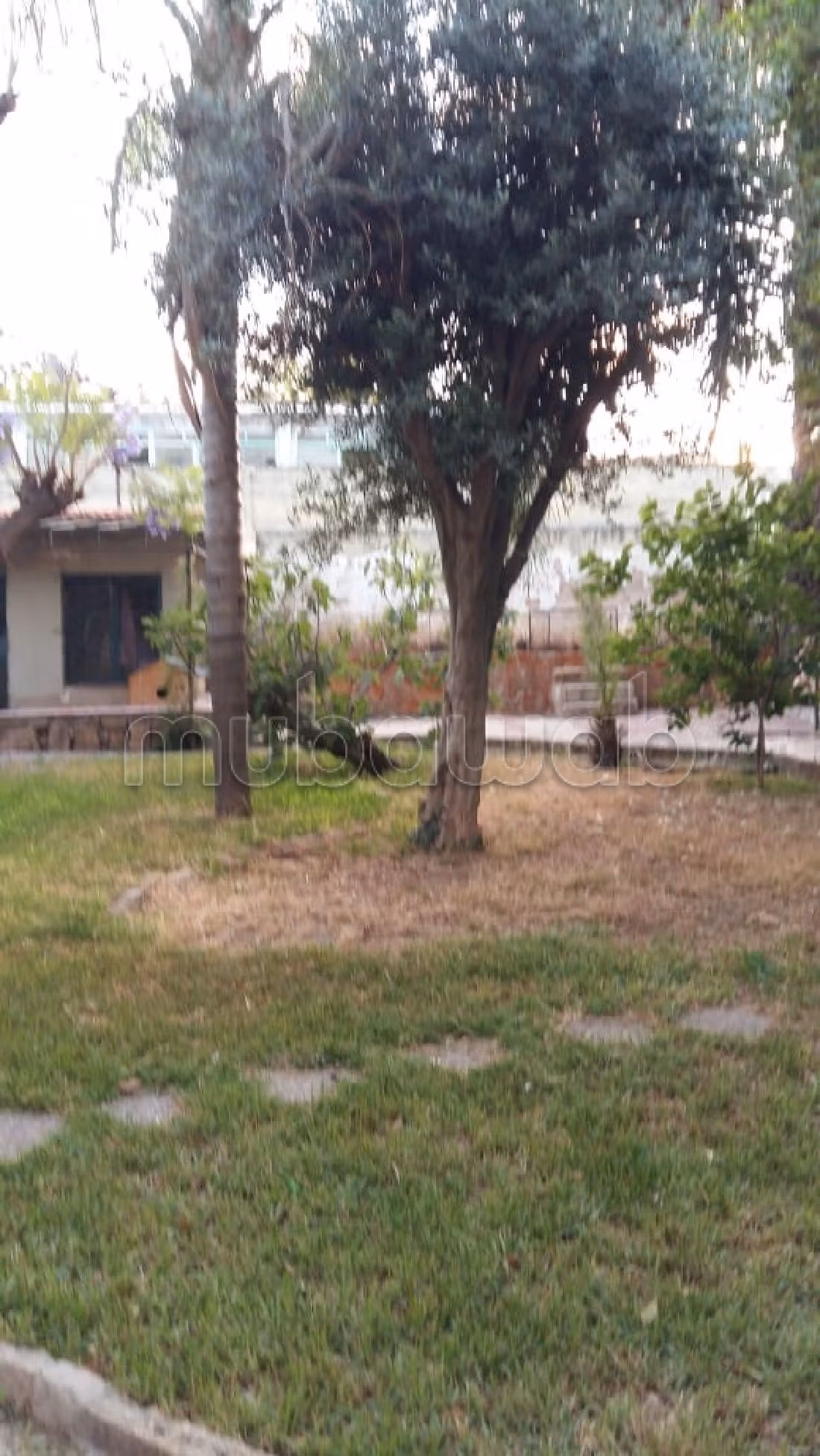 Villa à vendre de 1363m à Lekrimat,
Casablanca