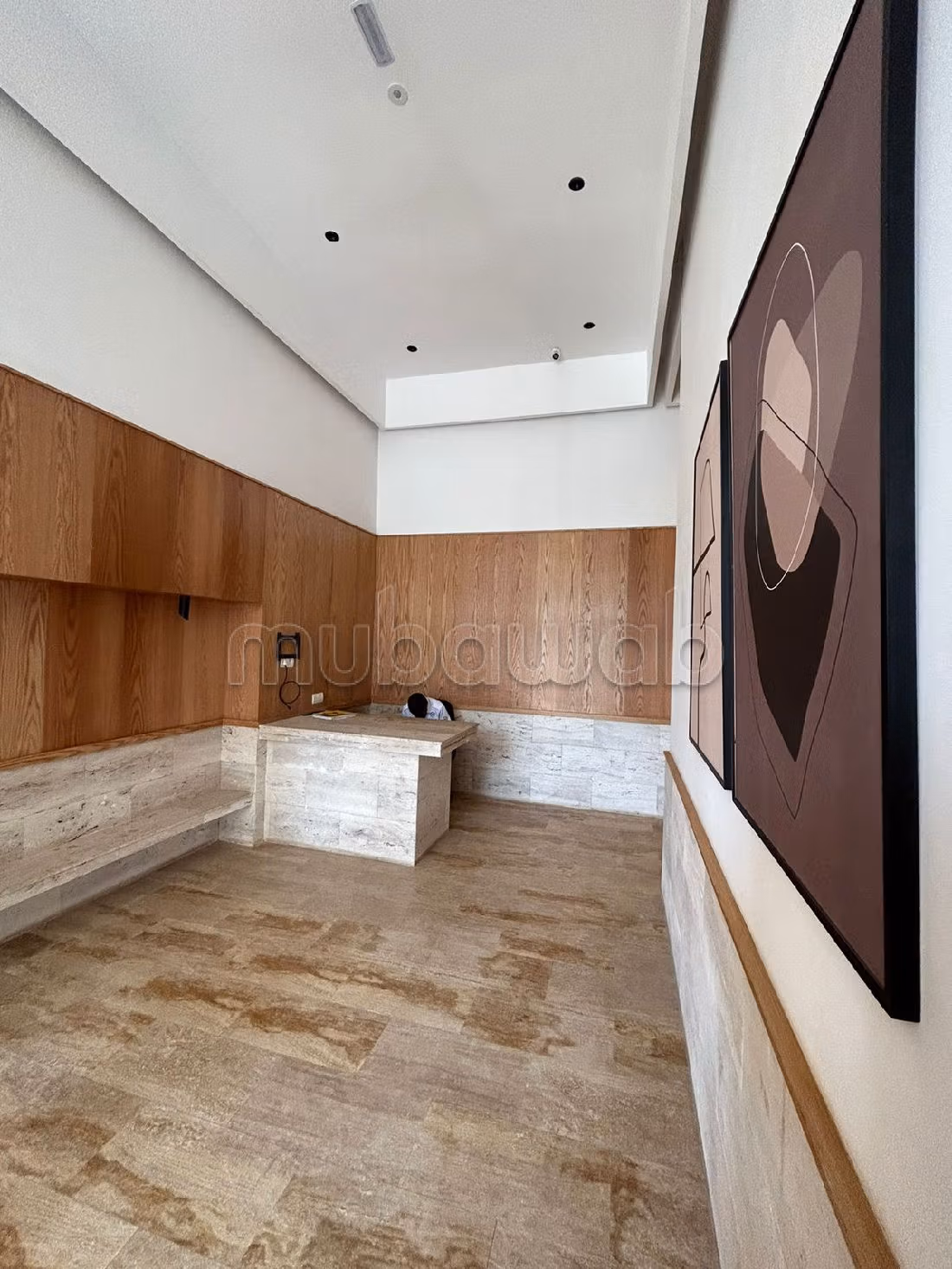 Offices for rent in Ain Chock. Dimension 79 m². Robust door, Residence with security