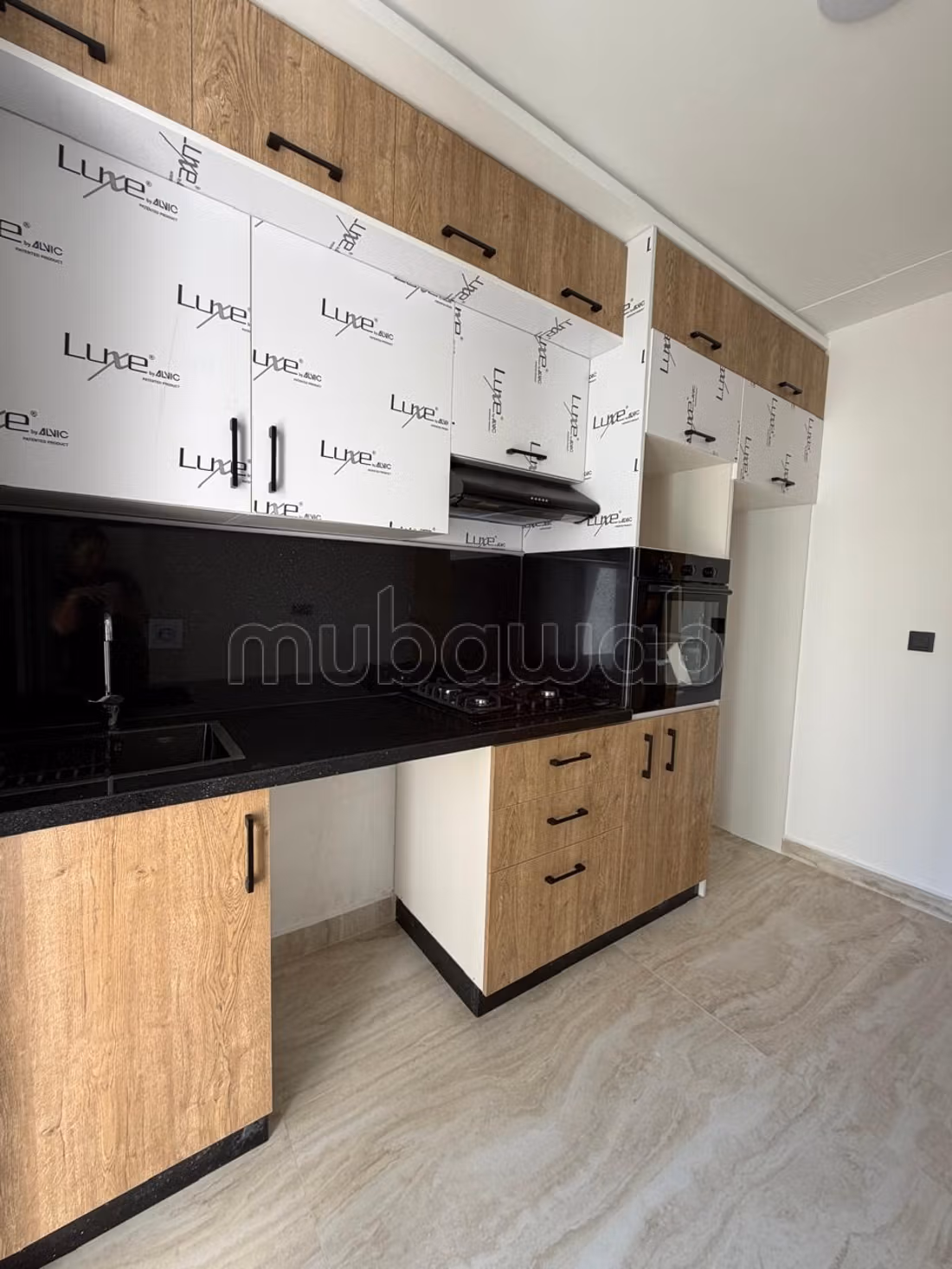 Appartamento da acquistare a Administratif. Superficie di 76 m². Impianto di aria condizionata e servizio di conciergerie