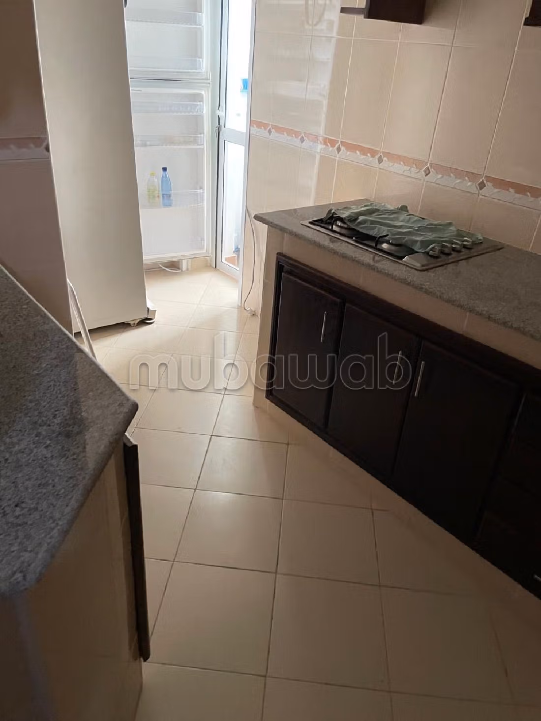 شقة رائعة للإيجار ب الطريق الوطنية اصيلة (N1). 3 غرف رائعة. مفروشة. 