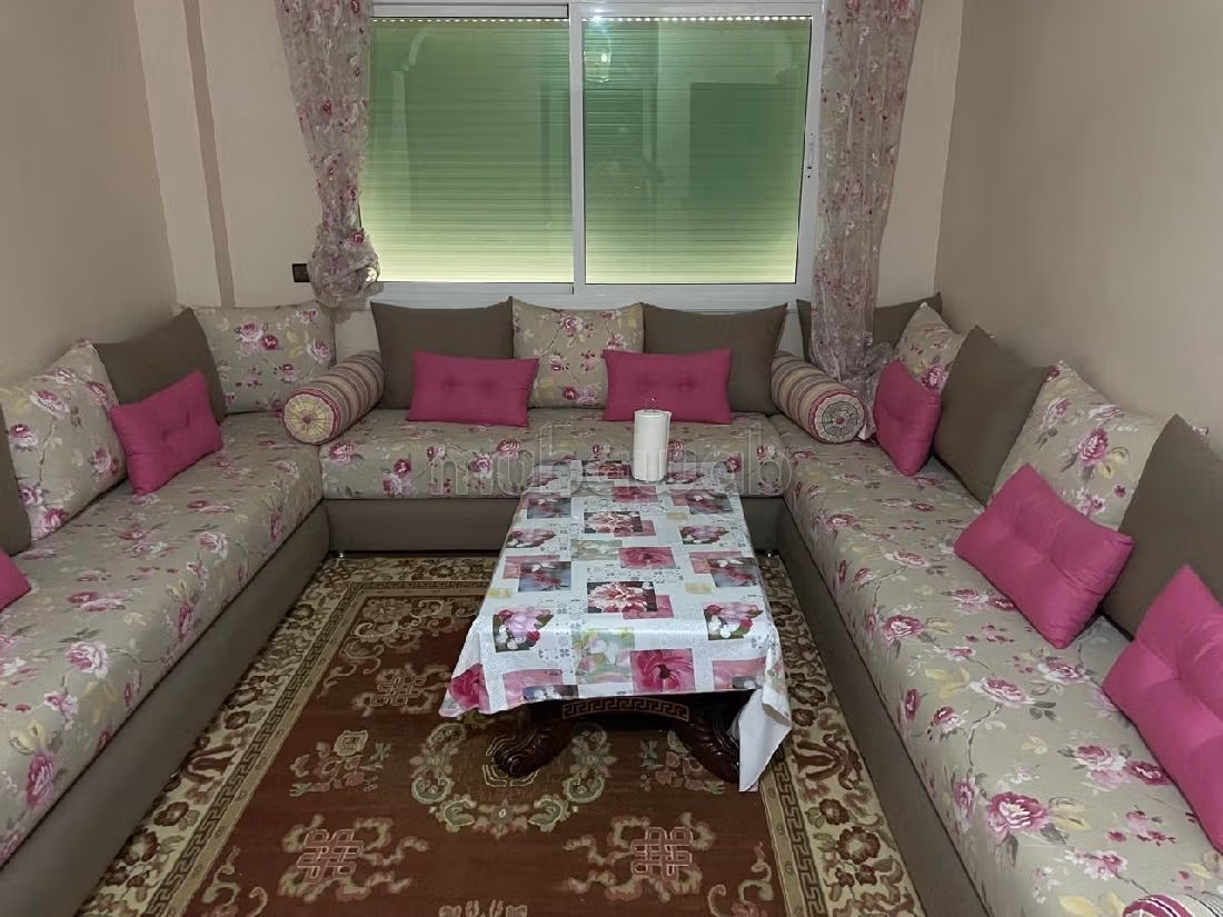 شقة رائعة للإيجار ب الطريق الوطنية اصيلة (N1). 3 غرف رائعة. مفروشة. 