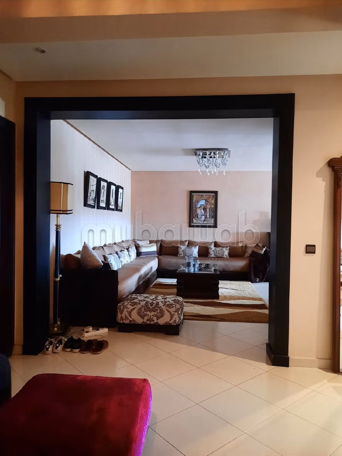 Bonito piso en venta en Centre Ville. 3 hermosas habitaciones. Salón marroquí, seguridad