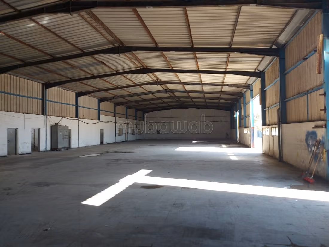 Offices & shops to rent in Mghogha. Total area 5000 m². 