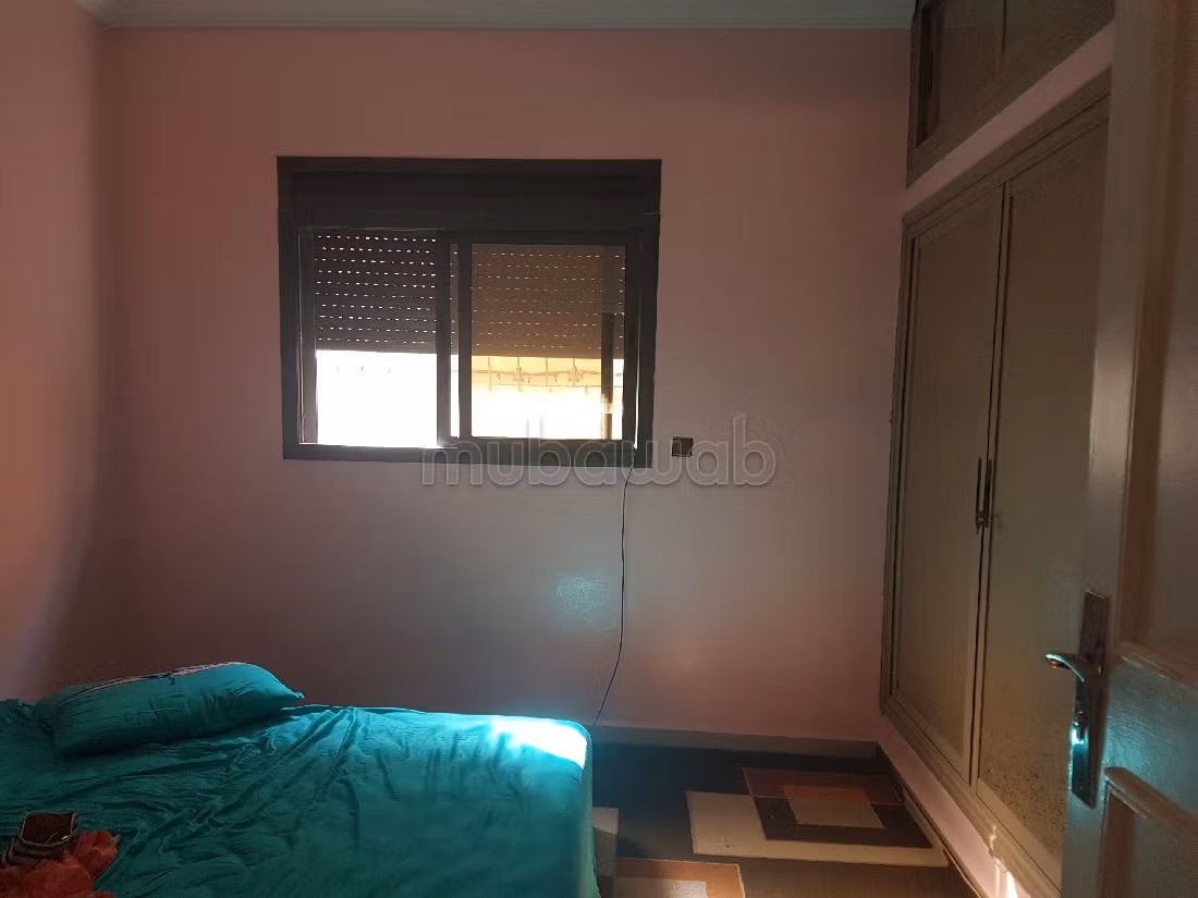 Te koop: huizen in Hay Kassam. 5 Kamers. Terras