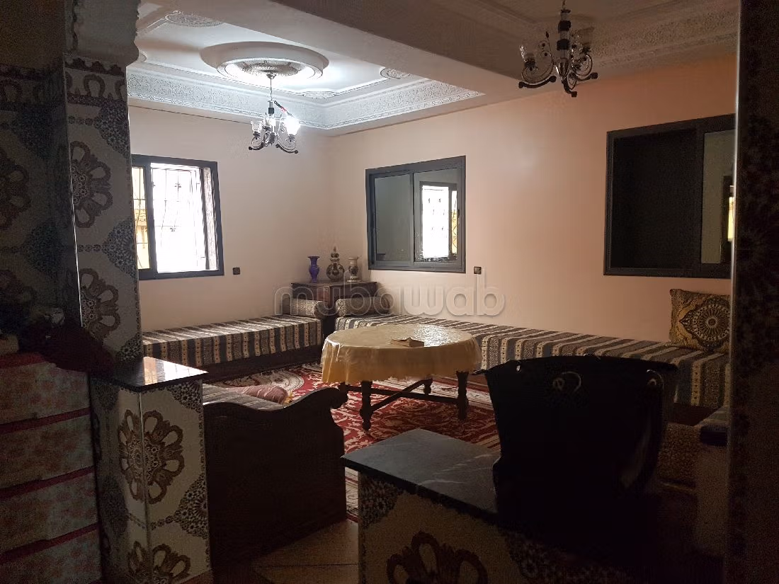 Te koop: huizen in Hay Kassam. 5 Kamers. Terras