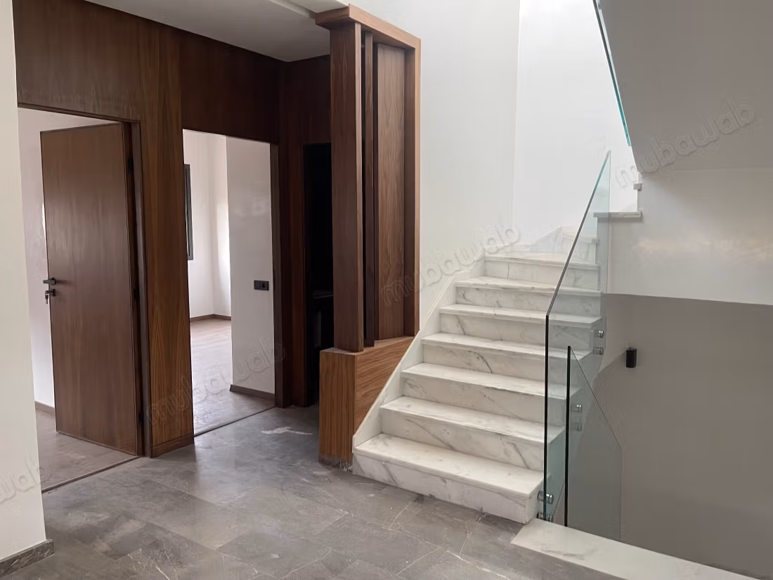 Residenza di lusso in vendita a Route Amizmiz. 6 locali. Giardino e posto auto.