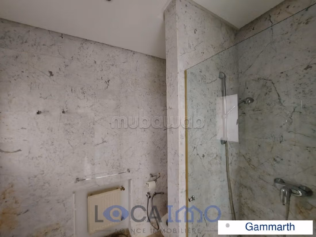 A louer une villa en S3 avec piscine à Gammarth