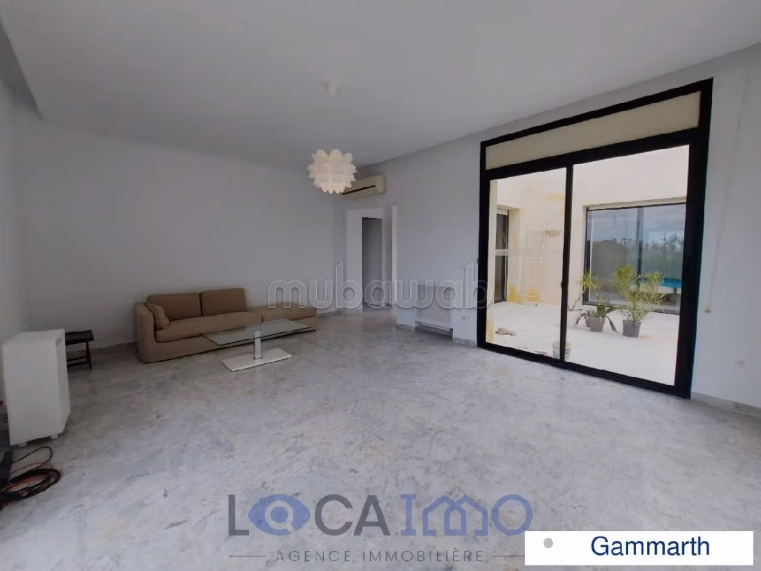 A louer une villa en S3 avec piscine à Gammarth