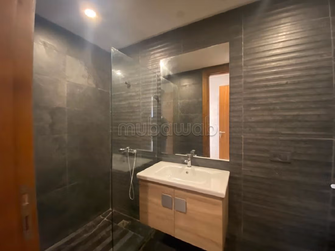 Koopappartementen in Almaz. 1 Ruimte. Met terras en lift. 