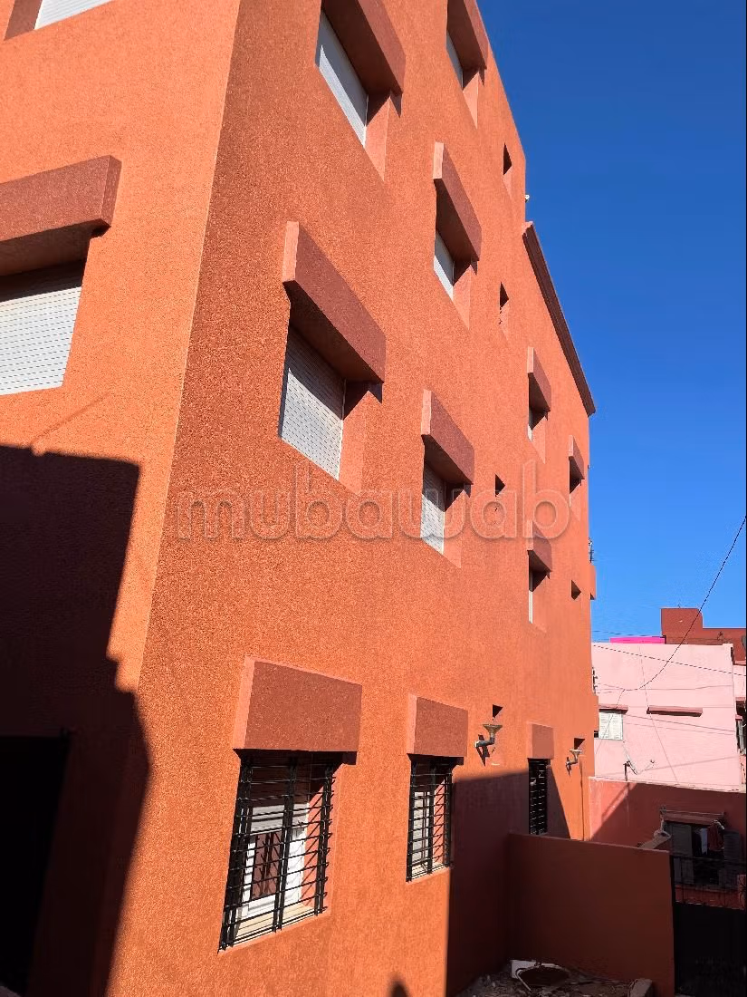 Proprietà in vendita. Superficie totale 720 m². arredato.