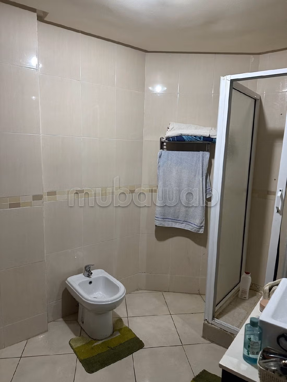 Vend appartement àAida Village. 2 chambres agréables. Climatisation et piscine