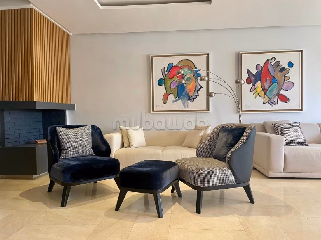 Se alquila este piso en Riyad. Gran superficie 175 m². Amueblado