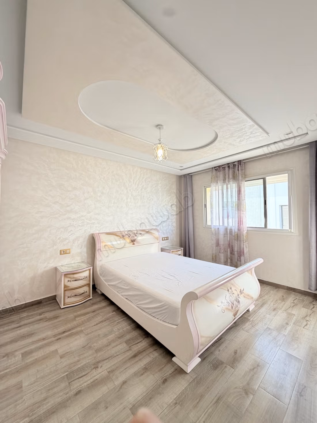 Stunning villa for rent with pool and garden