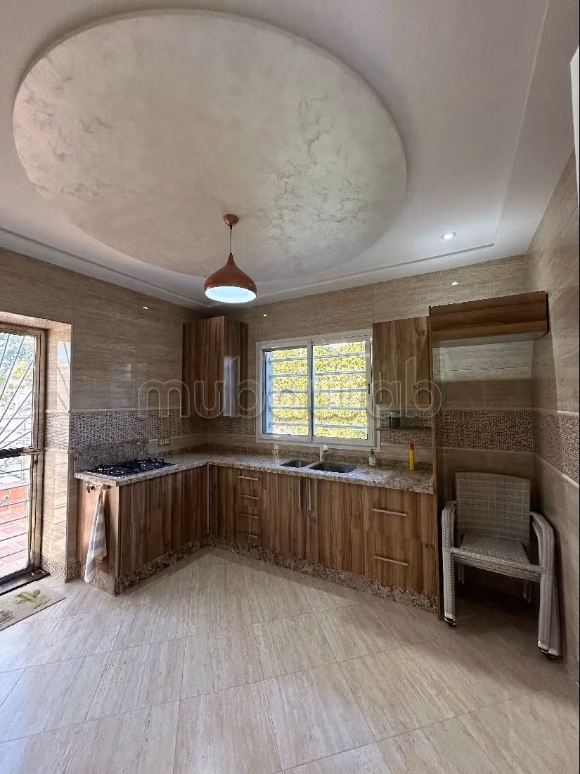 Appartementen te huur in Boukhalef. 12 Ruimtes. Gemeubileerd. 