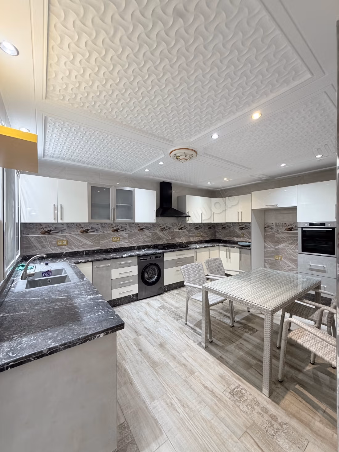 Stunning villa for rent with pool and garden
