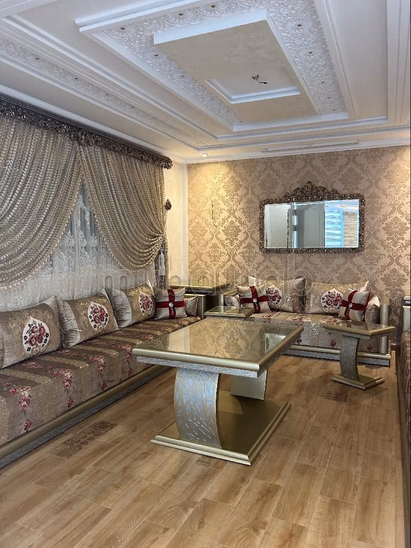 Appartementen te huur in Boukhalef. 12 Ruimtes. Gemeubileerd. 