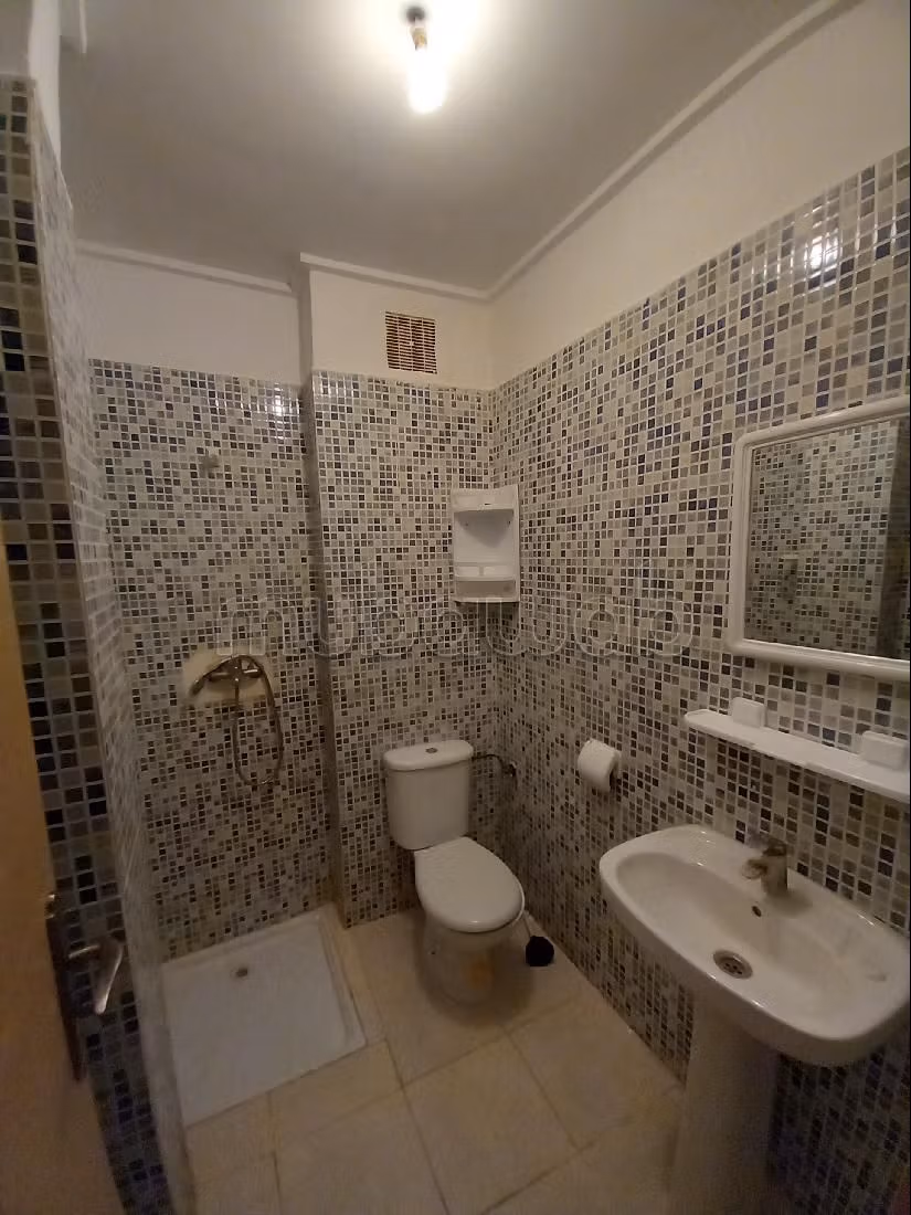 Vend appartement à CGI. 1 Pièce