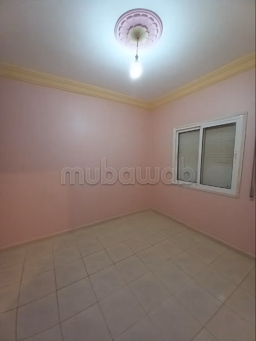 Vend appartement à CGI. 1 Pièce
