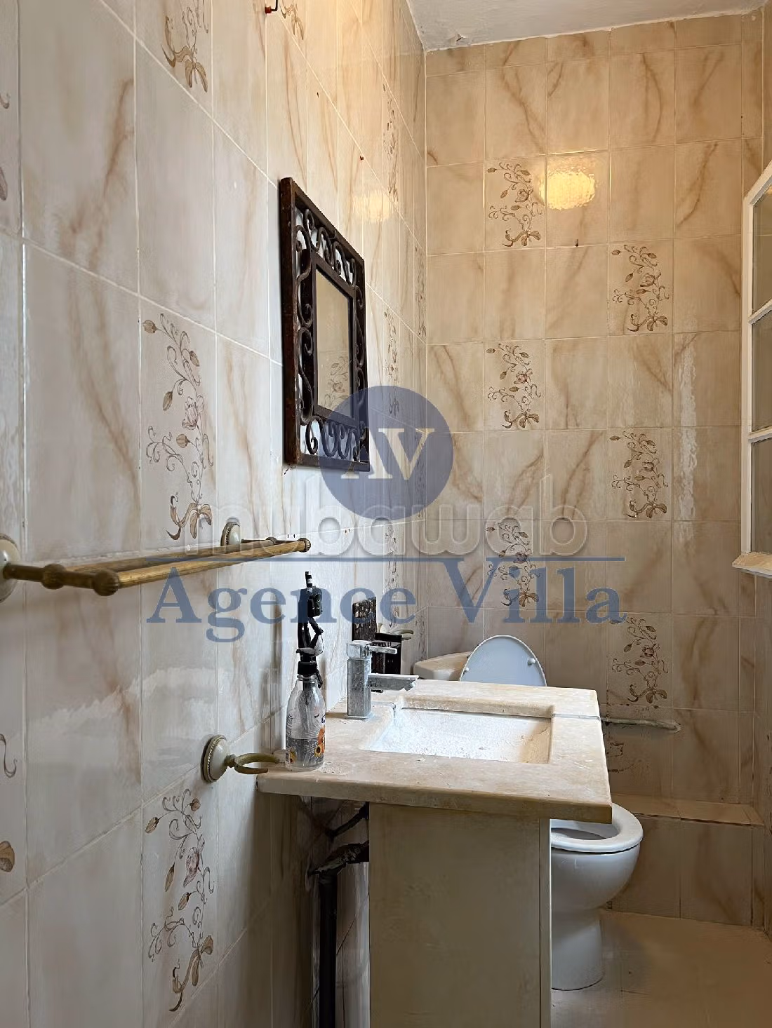 Villa s6 avec jardin et piscine à Gammarth
