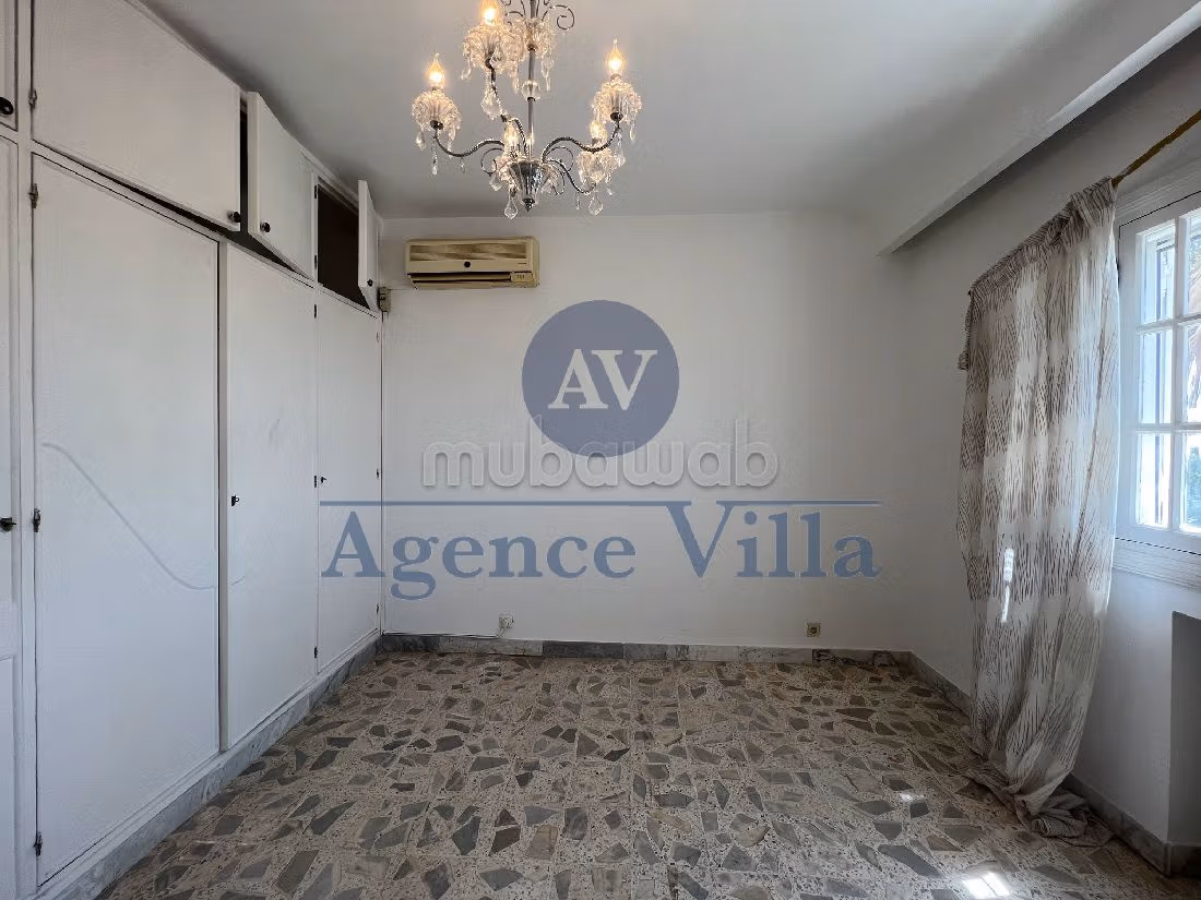 Villa s6 avec jardin et piscine à Gammarth