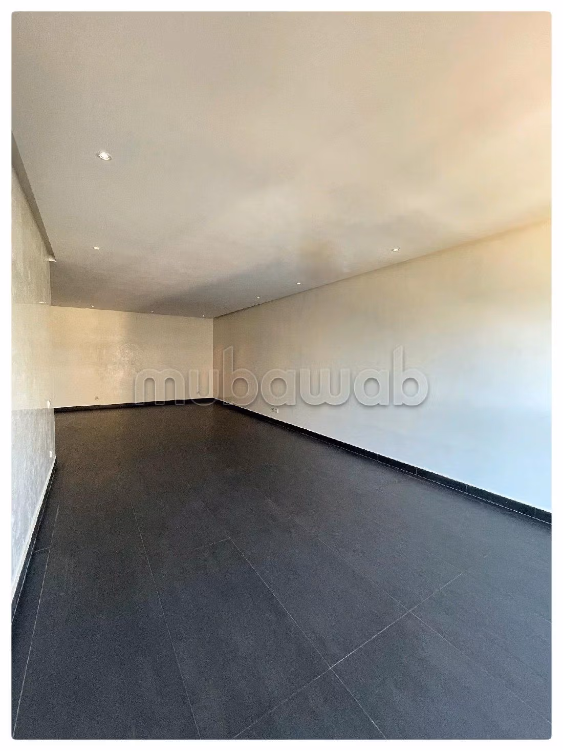 Bonito piso en venta en Alsace Lorraine. 4 habitaciones. Sin ascensor, gran terraza. 
