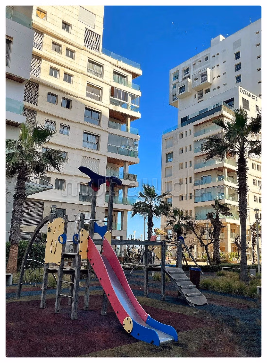 Bonito piso en venta en Alsace Lorraine. 4 habitaciones. Sin ascensor, gran terraza. 